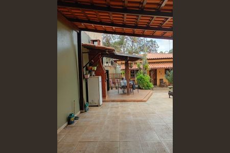 Casa à venda com 360m², 4 quartos e 2 vagas