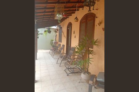 Casa à venda com 360m², 4 quartos e 2 vagas