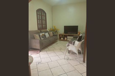 Casa à venda com 4 quartos, 360m² em Universitário, Belo Horizonte