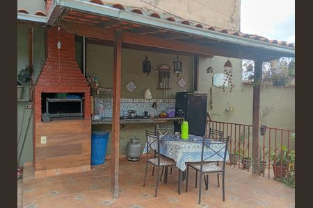 Casa à venda com 360m², 4 quartos e 2 vagas