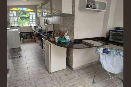 Apartamento à venda com 360m², 4 quartos e 1 vaga