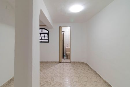 Casa para alugar com 50m², 2 quartos e sem vaga Casa para alugar com 50m², 2 quartos e sem vagaSuíte