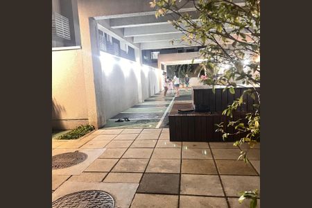 Área externa de apartamento para alugar com 3 quartos, 73m² em Marechal Hermes, Rio de Janeiro