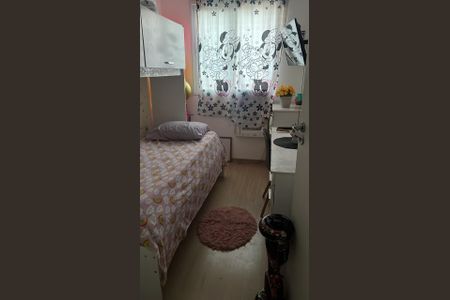 Quarto de apartamento para alugar com 3 quartos, 73m² em Marechal Hermes, Rio de Janeiro