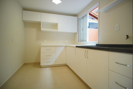 Casa de condomínio à venda com 86m², 3 quartos e 1 vagaCozinha