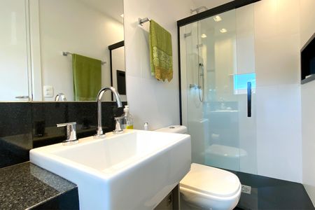 Apartamento à venda com 145m², 4 quartos e 4 vagasBanheiro da Suíte 3