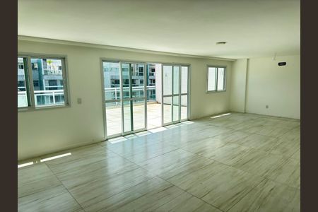 Apartamento à venda com 4 quartos, 220m² em Recreio dos Bandeirantes, Rio de Janeiro