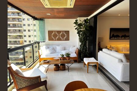 Apartamento à venda com 4 quartos, 214m² em Barra da Tijuca, Rio de Janeiro