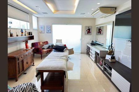 Casa à venda com 7 quartos, 850m² em Barra da Tijuca, Rio de Janeiro