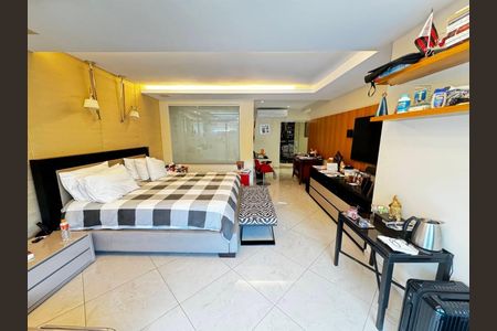 Casa à venda com 7 quartos, 850m² em Barra da Tijuca, Rio de Janeiro