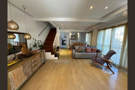 Casa à venda com 4 quartos, 220m² em Recreio dos Bandeirantes, Rio de Janeiro