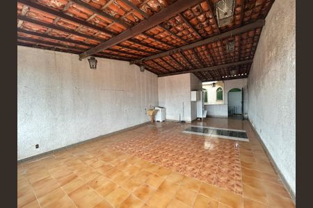 Casa para alugar com 120m², 4 quartos e 1 vagaTerraço
