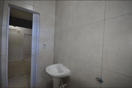 Casa para alugar com 45m², 1 quarto e sem vagaBanheiro