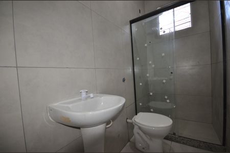 Banheiro de casa para alugar com 1 quarto, 45m² em Cascadura, Rio de Janeiro