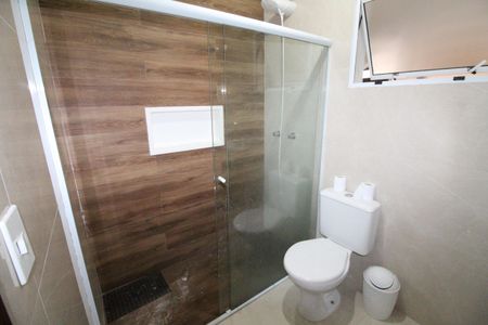 Banheiro  de casa para alugar com 2 quartos, 150m² em Jardim das Industrias, São José dos Campos