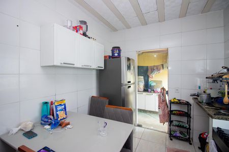 Casa à venda com 160m², 3 quartos e 4 vagas Casa à venda com 160m², 3 quartos e 4 vagasCozinha