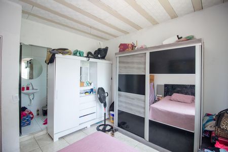 Casa à venda com 160m², 3 quartos e 4 vagas Casa à venda com 160m², 3 quartos e 4 vagasQuarto Suíte