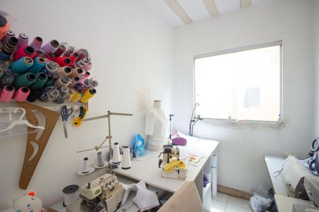 Casa à venda com 160m², 3 quartos e 4 vagas Casa à venda com 160m², 3 quartos e 4 vagasQuarto 2