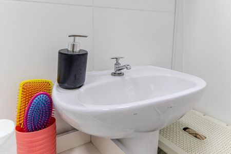 Apartamento à venda com 52m², 2 quartos e 1 vagaBanheiro Social