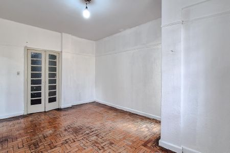 Apartamento à venda com 80m², 2 quartos e sem vagaSala