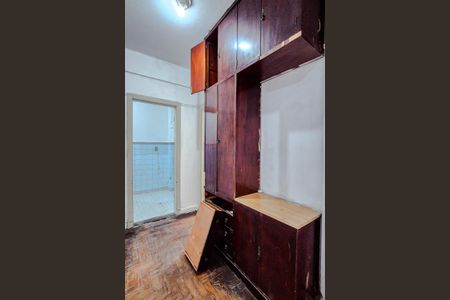 Apartamento à venda com 80m², 2 quartos e sem vagaCorredor