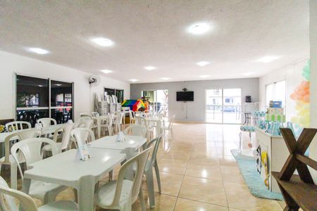 Apartamento para alugar com 52m², 2 quartos e 1 vaga Apartamento para alugar com 52m², 2 quartos e 1 vagaÁrea comum - Salão de festas
