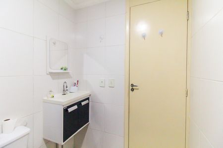 Apartamento para alugar com 52m², 2 quartos e 1 vaga Apartamento para alugar com 52m², 2 quartos e 1 vagaBanheiro