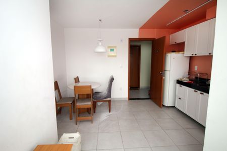 Sala de apartamento para alugar com 2 quartos, 47m² em Colégio, Rio de Janeiro