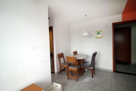 Sala de apartamento para alugar com 2 quartos, 47m² em Colégio, Rio de Janeiro