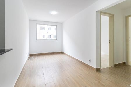 Sala de apartamento para alugar com 2 quartos, 60m² em Hauer, Curitiba