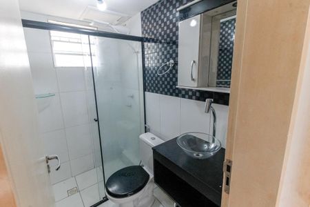 Banheiro de apartamento para alugar com 2 quartos, 50m² em Parque Munhoz, São Paulo