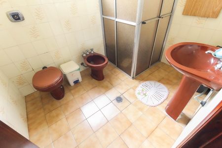 Casa para alugar com 100m², 4 quartos e 2 vagas Casa para alugar com 100m², 4 quartos e 2 vagasBanheiro