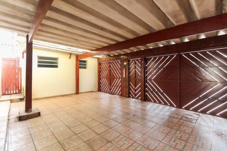 Casa para alugar com 100m², 4 quartos e 2 vagas Casa para alugar com 100m², 4 quartos e 2 vagasGaragem