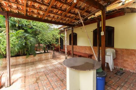 Casa para alugar com 80m², 3 quartos e 1 vaga Casa para alugar com 80m², 3 quartos e 1 vagaQuintal - Churrasqueira