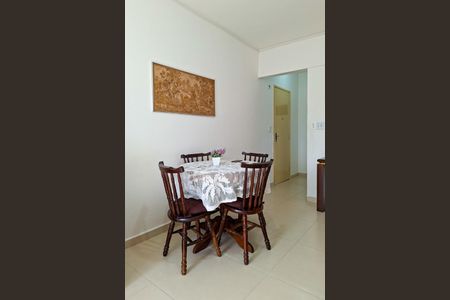 Sala de apartamento para alugar com 1 quarto, 51m² em Vila Tupi, Praia Grande