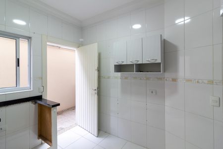 Casa à venda com 100m², 2 quartos e 2 vagasCozinha