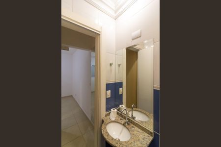 Casa à venda com 100m², 2 quartos e 2 vagasBanheiro Suíte 2