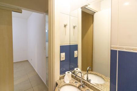 Casa à venda com 100m², 2 quartos e 2 vagasBanheiro Suíte 2