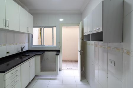 Casa à venda com 100m², 2 quartos e 2 vagasCozinha