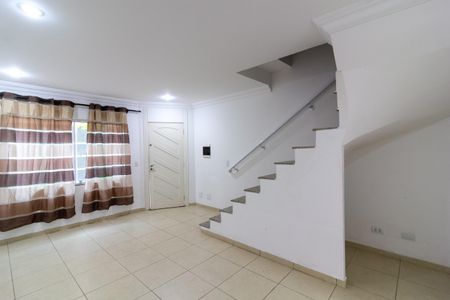 Sala de casa à venda com 2 quartos, 100m² em Vila Marari, São Paulo