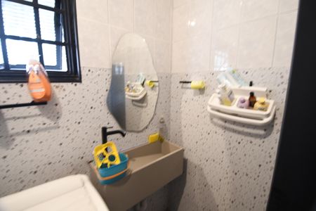 Casa à venda com 65m², 3 quartos e 1 vagaBanheiro