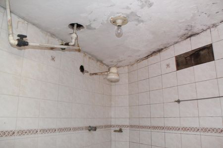 Casa de condomínio à venda com 80m², 3 quartos e sem vagaBanheiro da Suíte