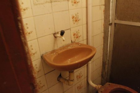 Casa de condomínio à venda com 80m², 3 quartos e sem vagaBanheiro Social