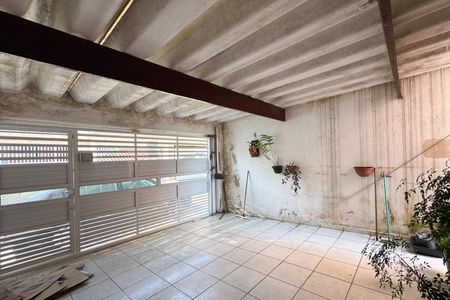 Casa à venda com 70m², 3 quartos e 2 vagasGaragem