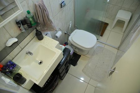 Casa para alugar com 70m², 3 quartos e 2 vagasBanheiro dos Quartos 