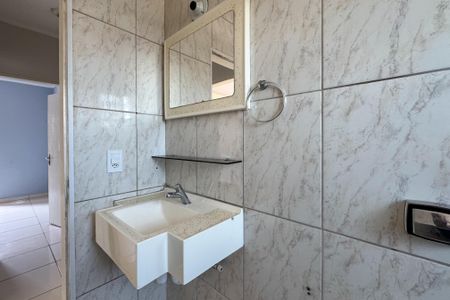 Casa à venda com 70m², 3 quartos e 2 vagasBanheiro Social 1