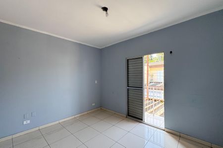 Casa à venda com 70m², 3 quartos e 2 vagasQuarto 2