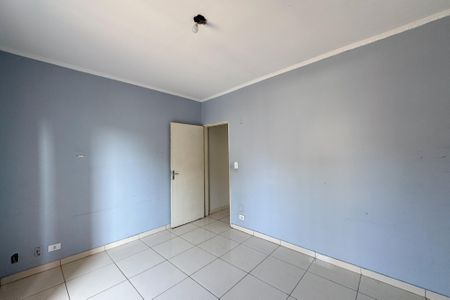 Casa à venda com 70m², 3 quartos e 2 vagasQuarto 2