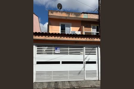 Casa para alugar com 70m², 3 quartos e 2 vagasFachada