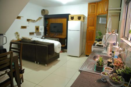 Casa à venda com 70m², 3 quartos e 2 vagasSala/Cozinha ( casa 2 ) 